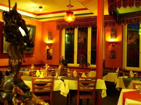 Cashless foreigner allowed to eat without paying at Kerala restaurant