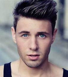 Mens Hairstyles For Oval Faces by 10 Hairstyles For Oval Faces The Best Mens Mens Hairstyles For Oval Faces