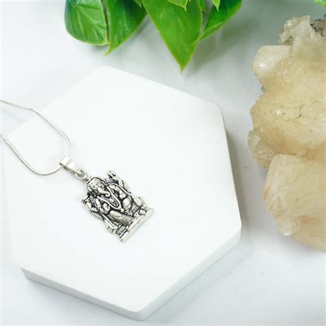 Ganesha Silver Pendant : Throne – Love Rocks