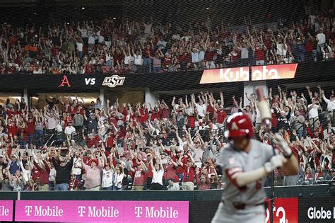 Arkansas baseball sets 2025 schedule in Arlington | Whole Hog Sports