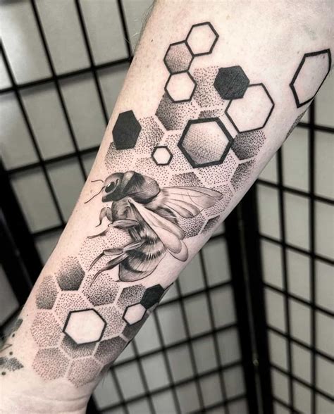 Pin by Theos Wallis on tat inspo | Honeycomb tattoo, Hexagon tattoo ...