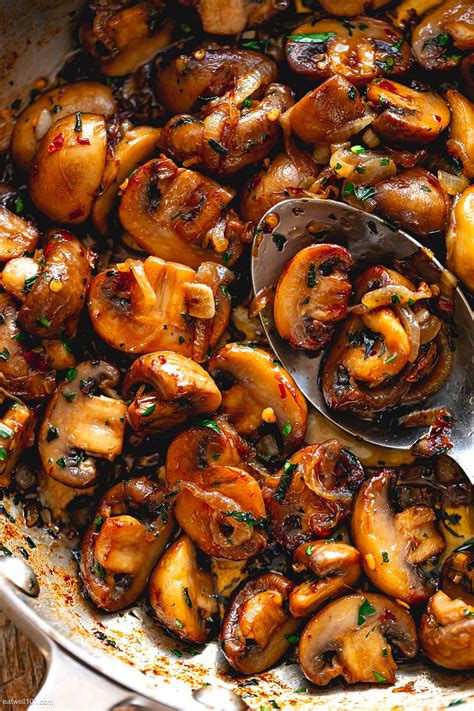 Garlic Butter Mushrooms Recipe – How to Cook Mushrooms | Eatwell101