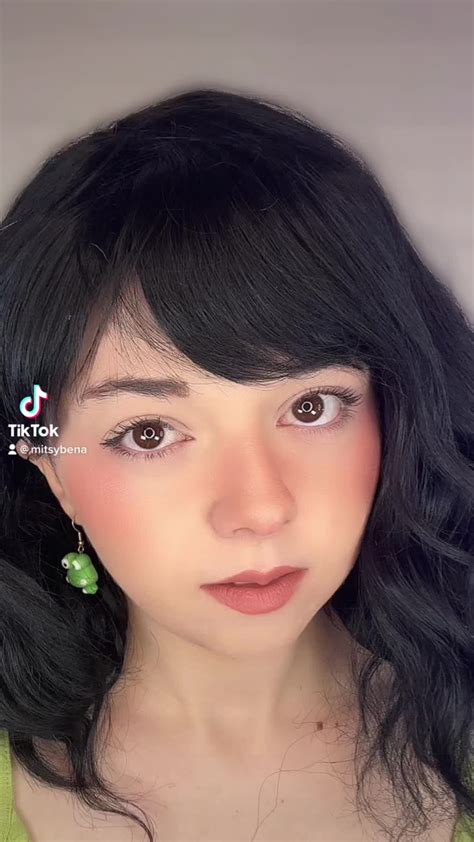 Mitsy (@mitsy_bena) - Urlebird