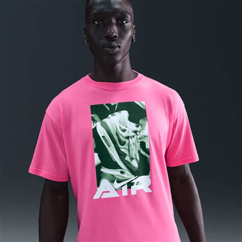 Pink Graphic T-Shirts. Nike ZA