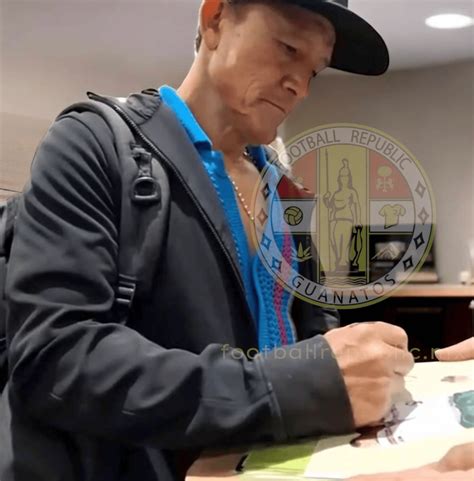 Autógrafo Luis Hernandez "El Matador" - Football Republic