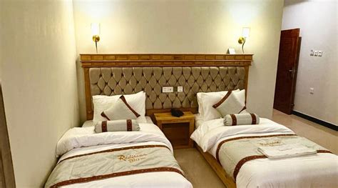 ROYAL ELITE HOTEL KALAM BY KHAN FAMILIA TRAVELS - Apartment Reviews ...