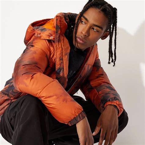 Get 90% Discount On Shoes, Apparel & More At Ajio Sale | LBB