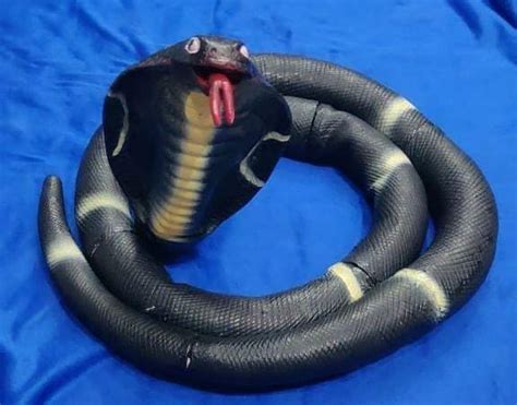 Scary Snake - BarbieTales.com