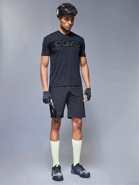 Black Chase T-shirt – CAVA Athleisure Pvt Ltd