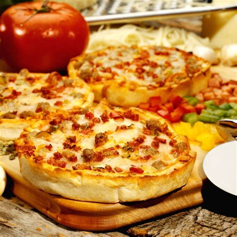 Best Way To Warm Up Deep Dish Pizza at Maryann Diggs blog