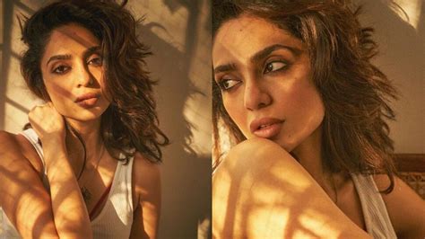 Sobhita Dhulipala Takes the Internet by Storm in Unbuttoned Denim, Tank ...