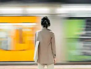 Lifestyle & Fashion Trends to Follow – The Economic Times