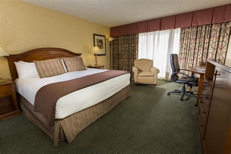RED LION HOTEL SEATTLE AIRPORT 3⋆ ::: SEATAC, WA ::: COMPARE HOTEL RATES