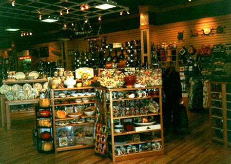 Gift Shop 的图像结果