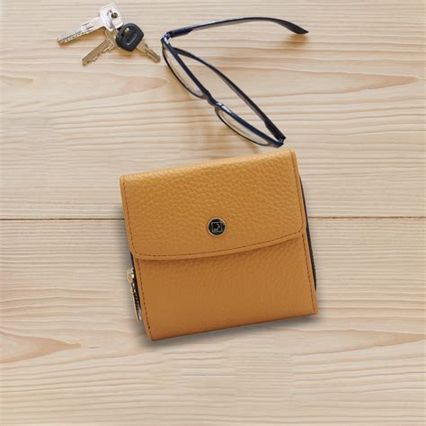 Wax Leather Ladies Wallet - Apricot Crush – Da Milano