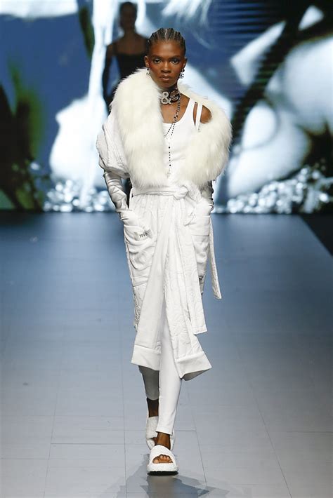 Dolce & Gabbana Spring 2023 Fashion Show | The Impression