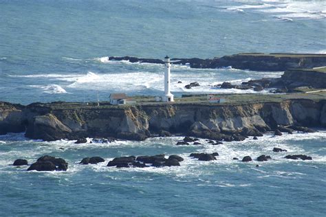 Point Arena Lighthouse in CA, United States - lighthouse Reviews ...