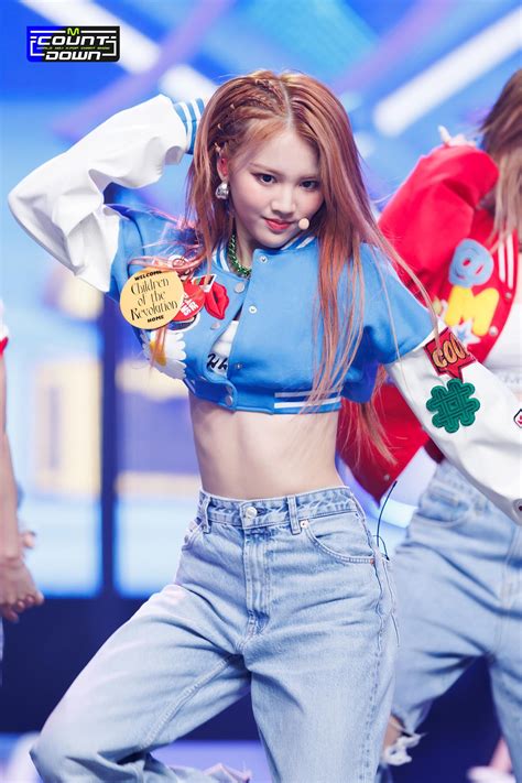 220811 TRI.BE - KISS @ M Countdown Stage Jia Photos : r/tribedaloca