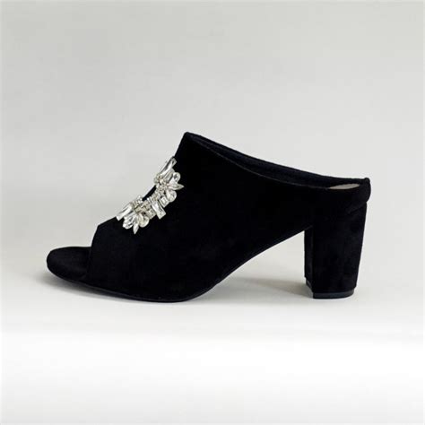 Amber Embellished Mules – THE ALTER