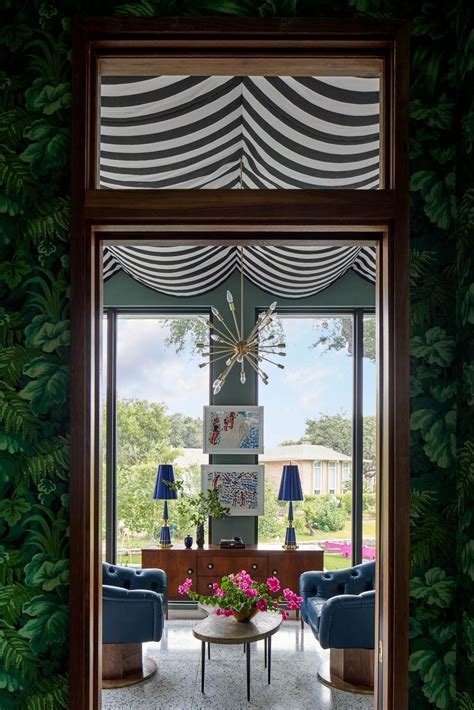 Photo 20 of 29 in Villa Cali by Maestri Studio - Dwell