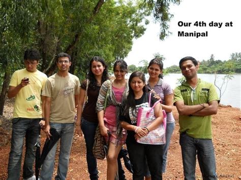 Manipal Local People 的图像结果