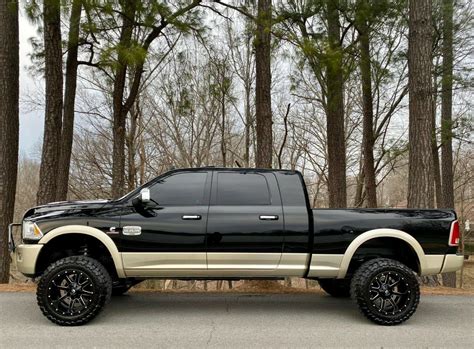 Dodge Laramie Longhorn 2500