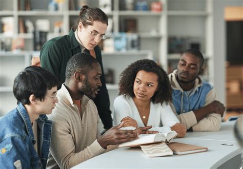 How to discuss controversial issues and ideas with students - why is so sorry controversial
