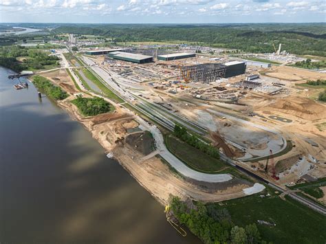 'Looks like a steel mill': Nucor WV is 75% complete and on schedule ...