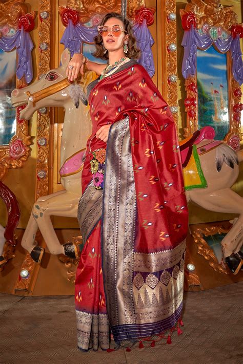 Buy Red Banarasi Silk Saree With Blouse Piece online-Nitaraa