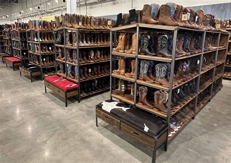 Boot Barn - Groom Construction