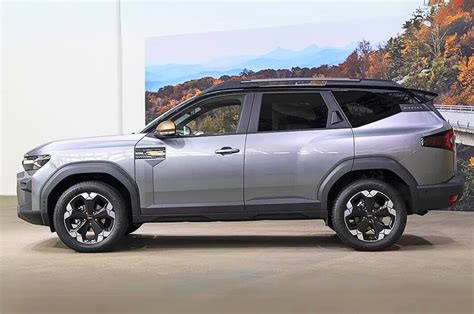 Renault reveals Duster-based Bigster before Paris Motor Show | Autocar ...