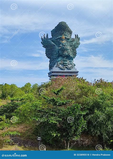 Majestic Ancient Statue, Garuda Wisnu Kencana Editorial Stock Photo - Image of blue, ancient ...