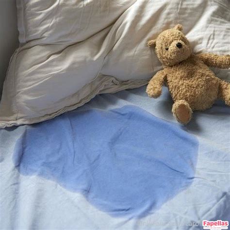 caro_feet28 aka carolinas.feet Nude Leaks OnlyFans - Fapellas