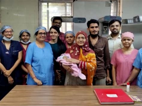 સુરતમાં સાતમા મહિને જોડિયા બાળકો જન્મ્યા, એકને કુદરતે છીનવી લીધો ...