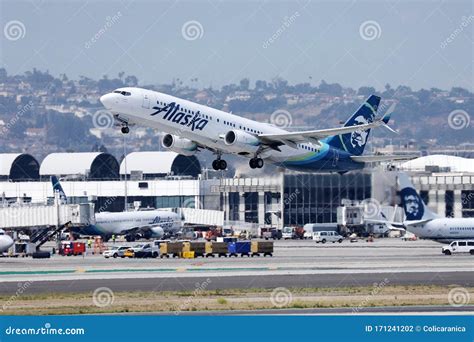 Alaska Airlines Taking Off from Los Angeles Airport LAX Editorial ...