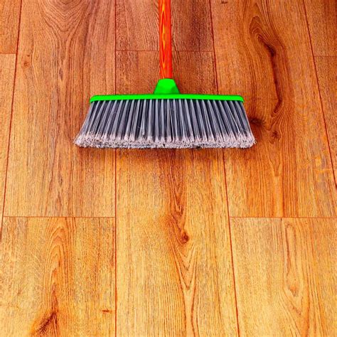 Cleaning Hardwood Floor