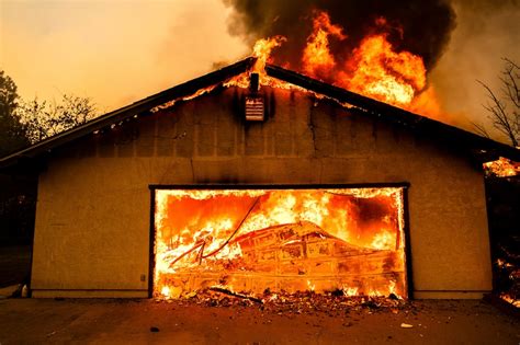 Thousands evacuate as Northern California wildfire spreads, with more ...