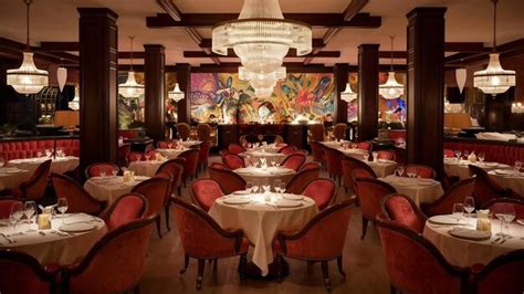 Fancy Expensive Restaurant 的图像结果