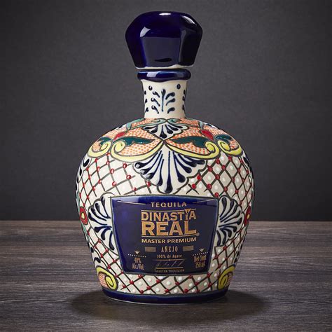Master Premium Añejo Tequila Ceramic Bottle // 750 ml - Rare Edition ...