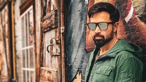 Emraan Hashmi Finally Reacts To His Viral Ba***ds Of Bollywood Scene ...