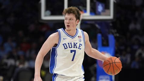 Kon Knueppel ends Duke basketball career, enters name into NBA Draft
