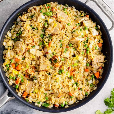 Chicken Fried Rice Recipe (Super Easy!) - Easy Chicken Recipes