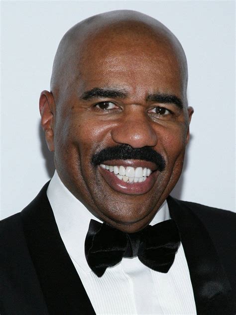 Download Steve Harvey In A Tuxedo Wallpaper | Wallpapers.com