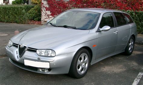 Alfa Romeo 156 – testy i recenzje, zdjęcia, opinie, dane techniczne