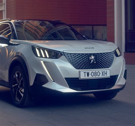 PEUGEOT 2008 & e-2008 : The compact SUV | PEUGEOT UK
