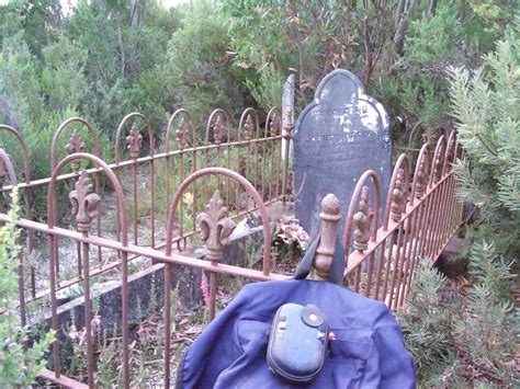 Digging up Mrs Williams, or the phantom of the Heemskirk tin boom ...