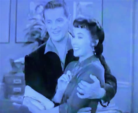 The Horn Section: Television Reviews: LOVE THAT BOB: "Bob Helps Martha ...