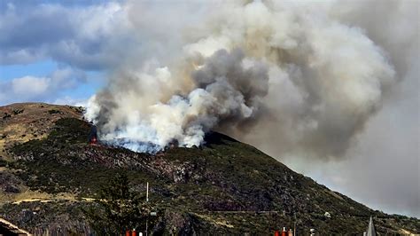 Tourists flee wildfire at Arthurs Seat in Edinburgh