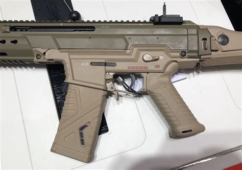 WIP Assault rifle Heckler & Koch HK433 — polycount