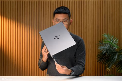 Trên tay HP OmniBook X 14 AI: thiết kế và chất lượng hoàn thiện tốt ...